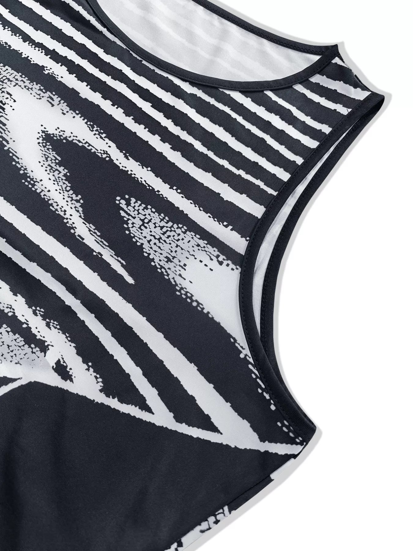Plus Size Sleeveless Bodycon Maxi Dress with Abstract Print