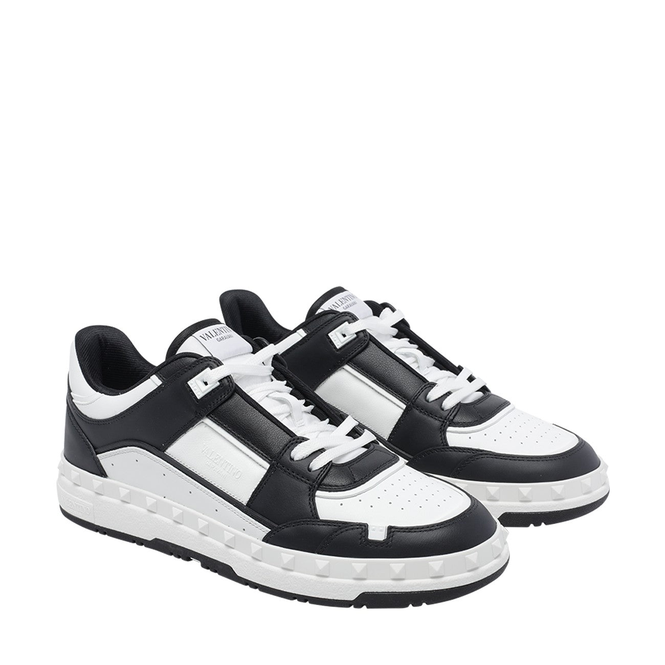 Valentino Garavani Men Freedots Sneakers