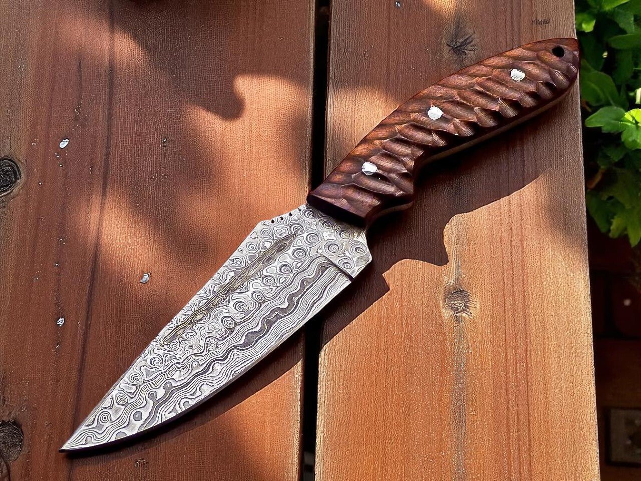 Hunter Knife - Damascus Steel with Hardwood Handle - Overture Gifts