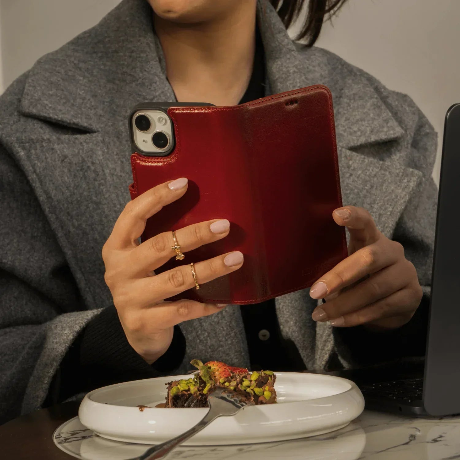 iPhone 16 Series Red Leather Wallet Case - New York