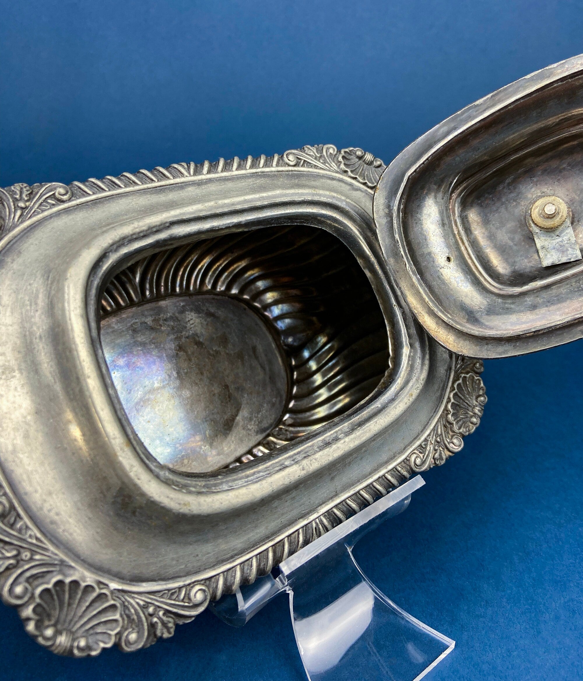 Vintage Pewter Teapot and Coffee Pot. Set of Two Beautifully Detailed Serving Pots. Fluted Body. Made in England. Pewter Collectors.