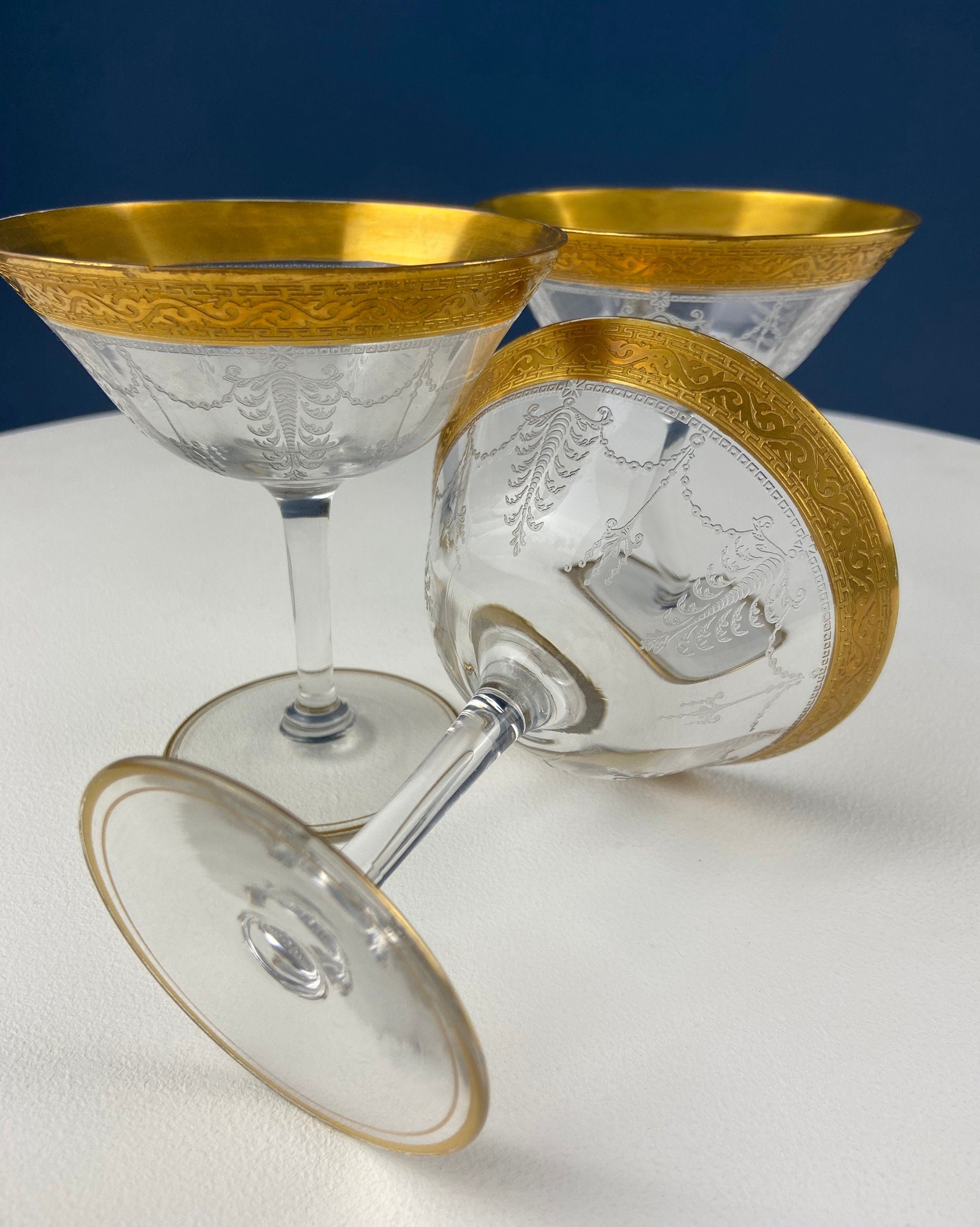 Set of 5 Whiskey or Scotch Stemless Glassware. Bold Gold Rim with Engraved Motif. Elegant Gift for Dad or Him. Office Bar.