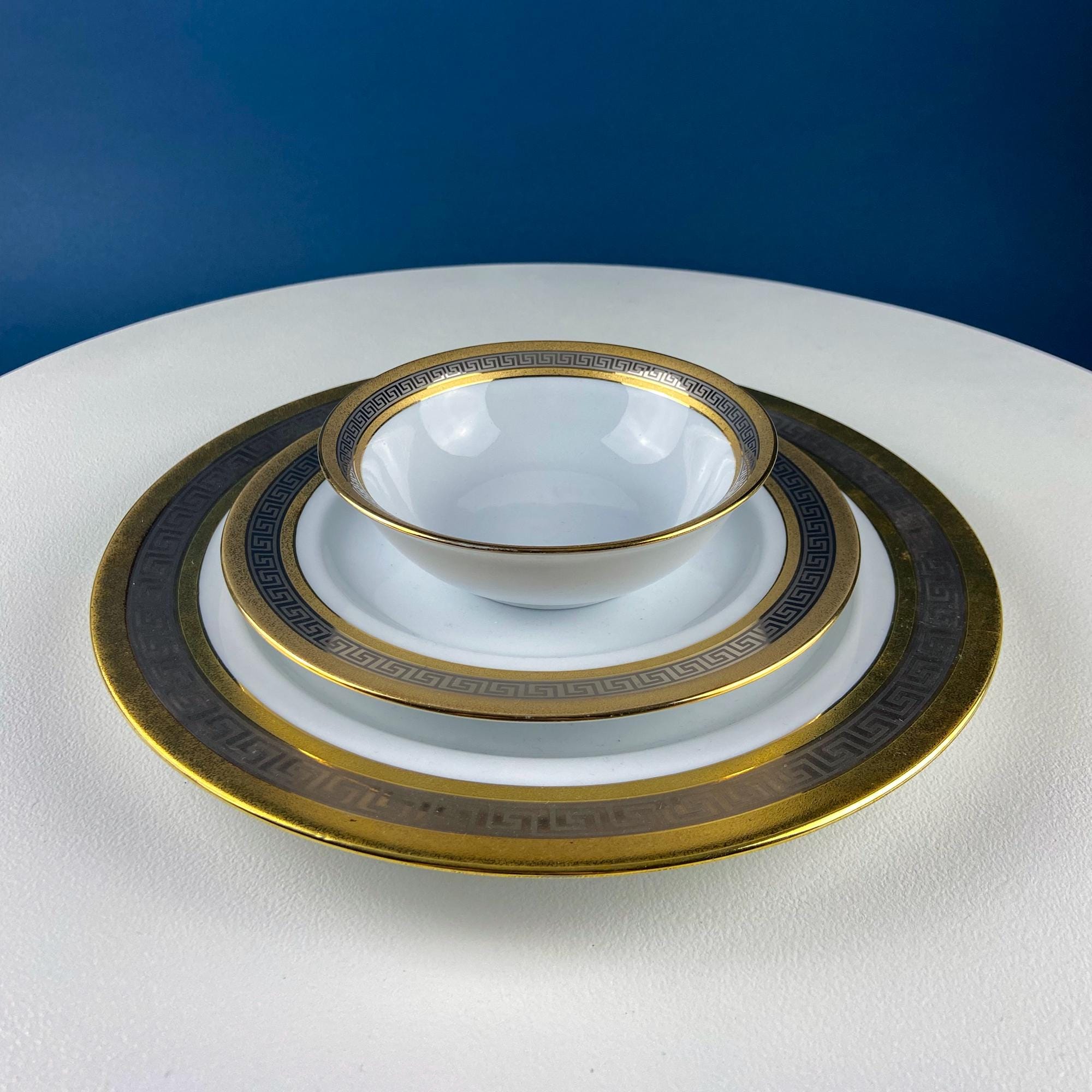 Vintage Sheng Xing Porcelain Dinnerware Set: White, Gold & Platinum Greek Motif