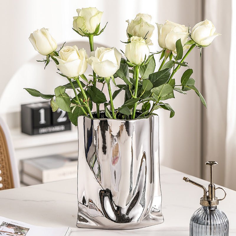 Minimally designed ceramic pleated electroplated vase for hydroponic cultivation of fresh flowers and dried flowers - Overture Gifts