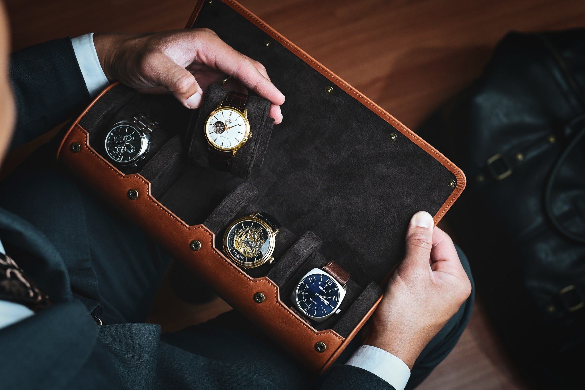 Tawny Brown Full-grain Cow Leather Watch Roll - 4 Watches
