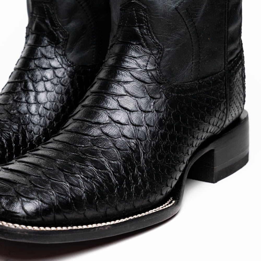 Missouri Black Boots