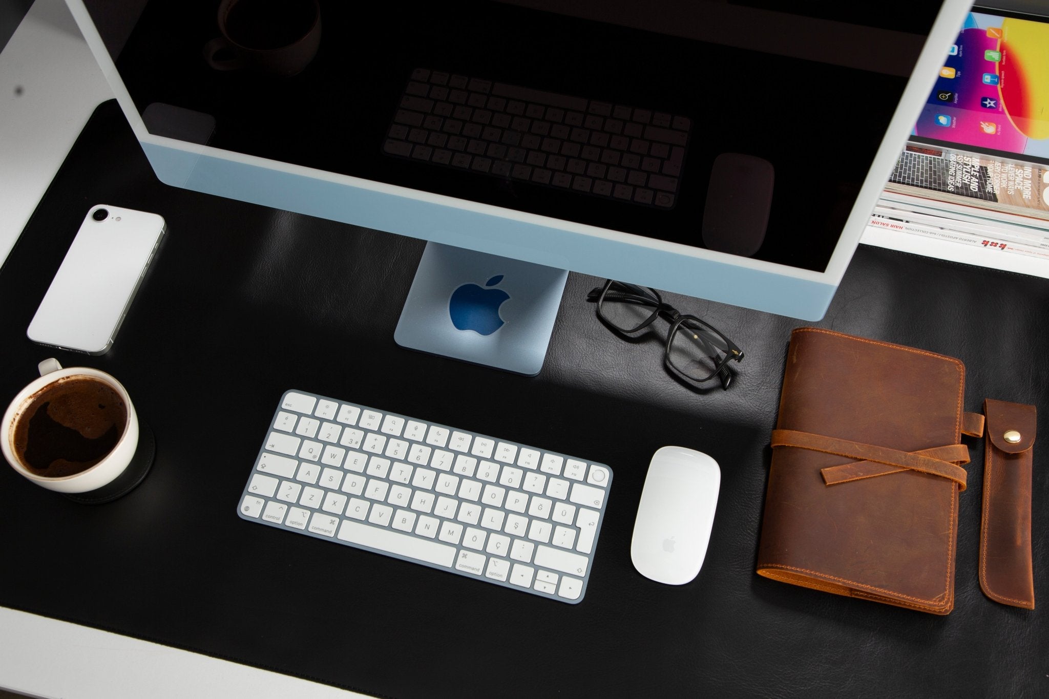 Natural Leather Desk Mat (91 cm x 48 cm) - Overture Gifts