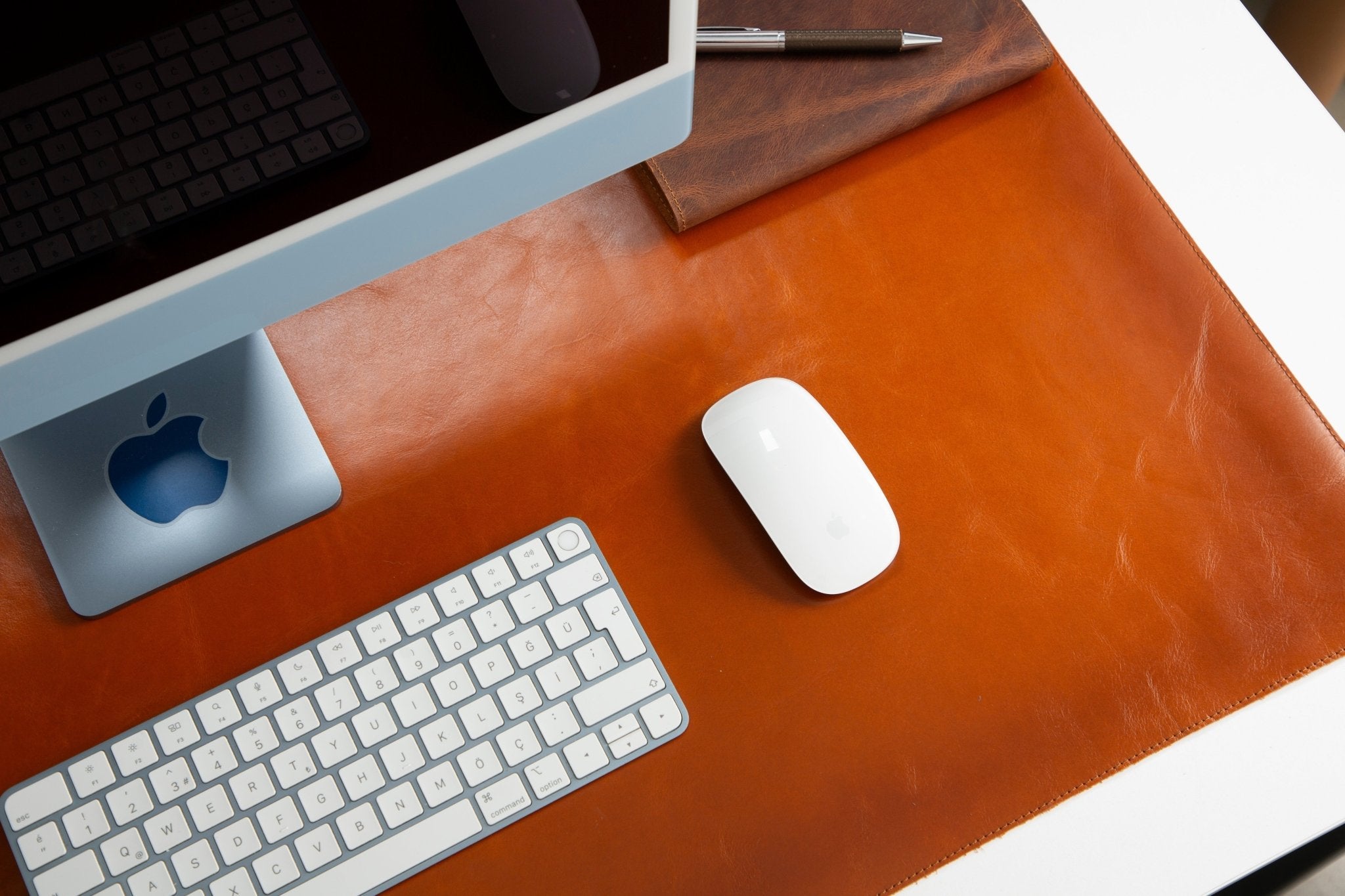 Natural Leather Desk Mat (91 cm x 48 cm) - Overture Gifts