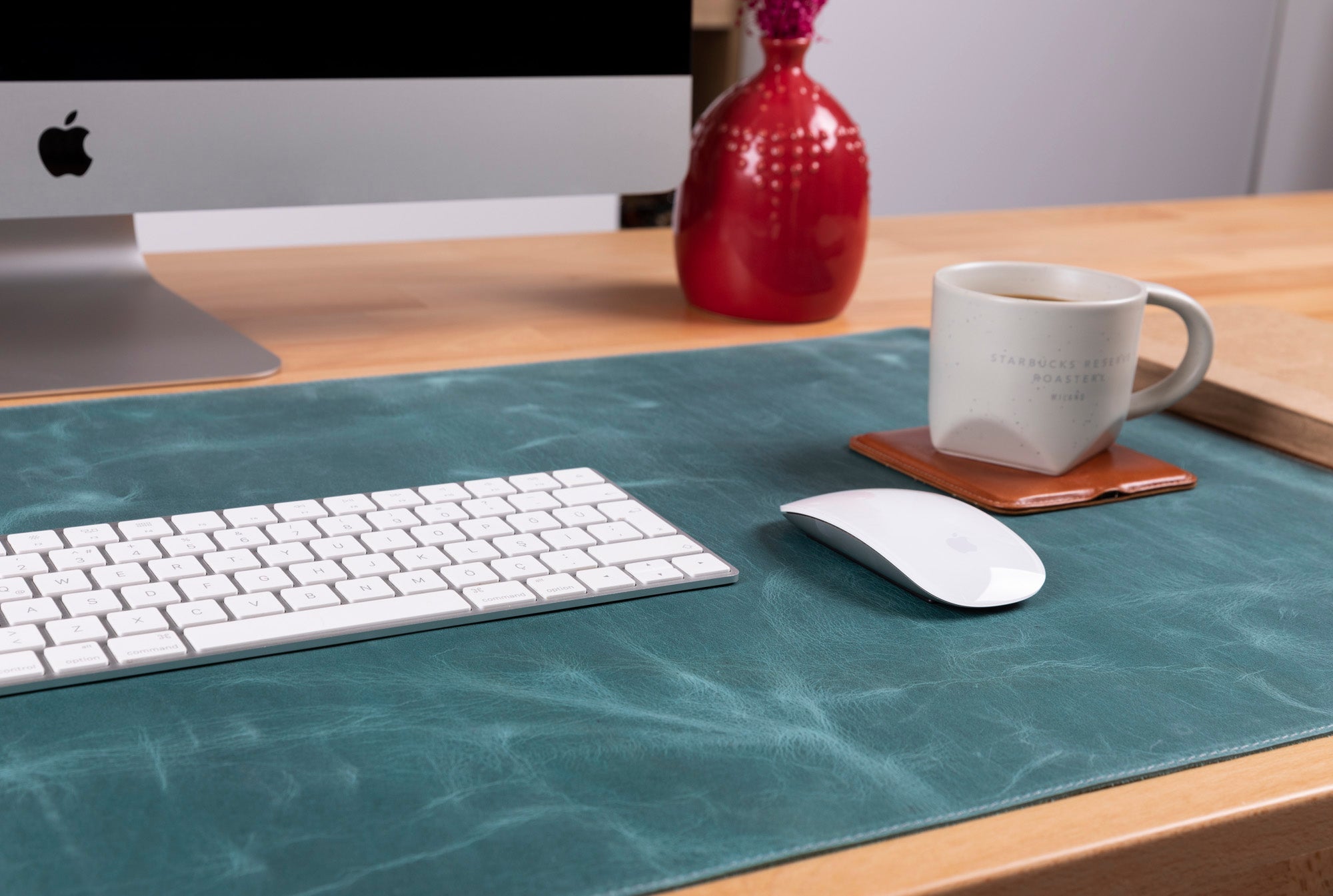 Natural Leather Desk Mat (91 cm x 48 cm) - Overture Gifts