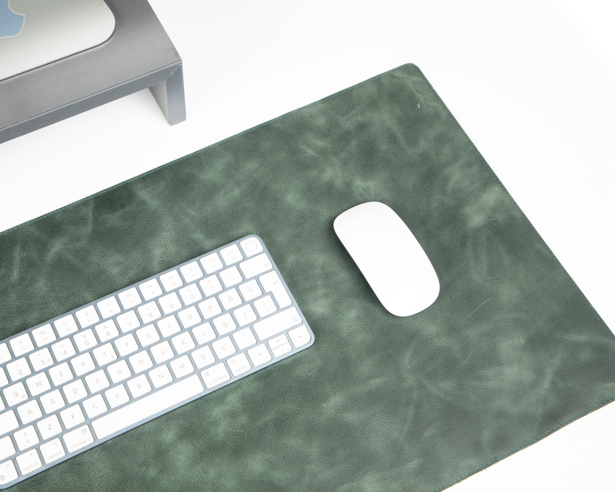 Natural Leather Desk Mat (91 cm x 48 cm) - Overture Gifts