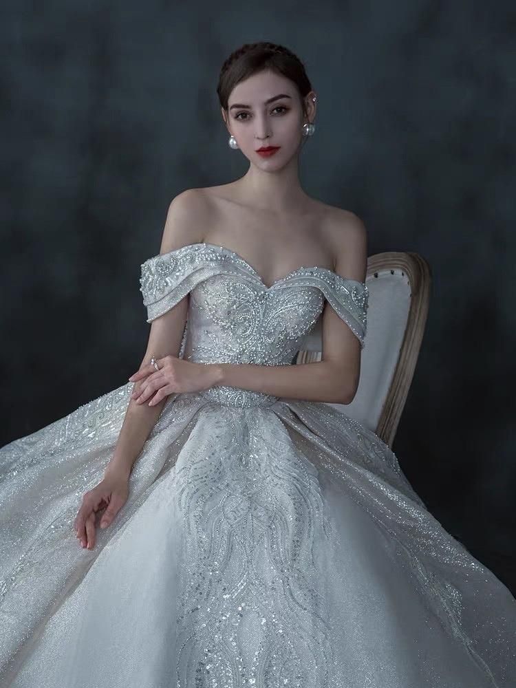 Luxury Wedding Gown With Crystals EDW101