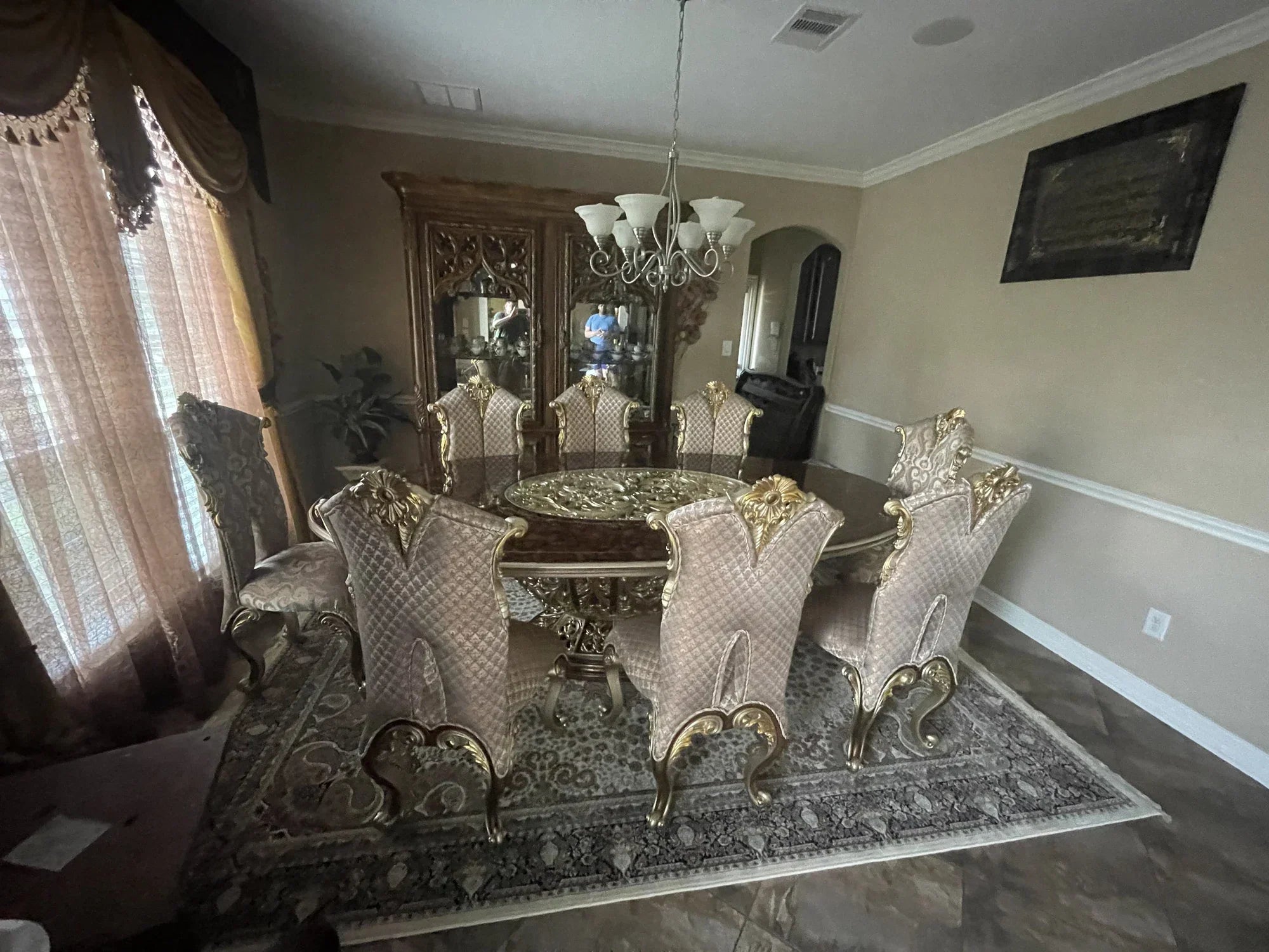 Sultan Dining Table