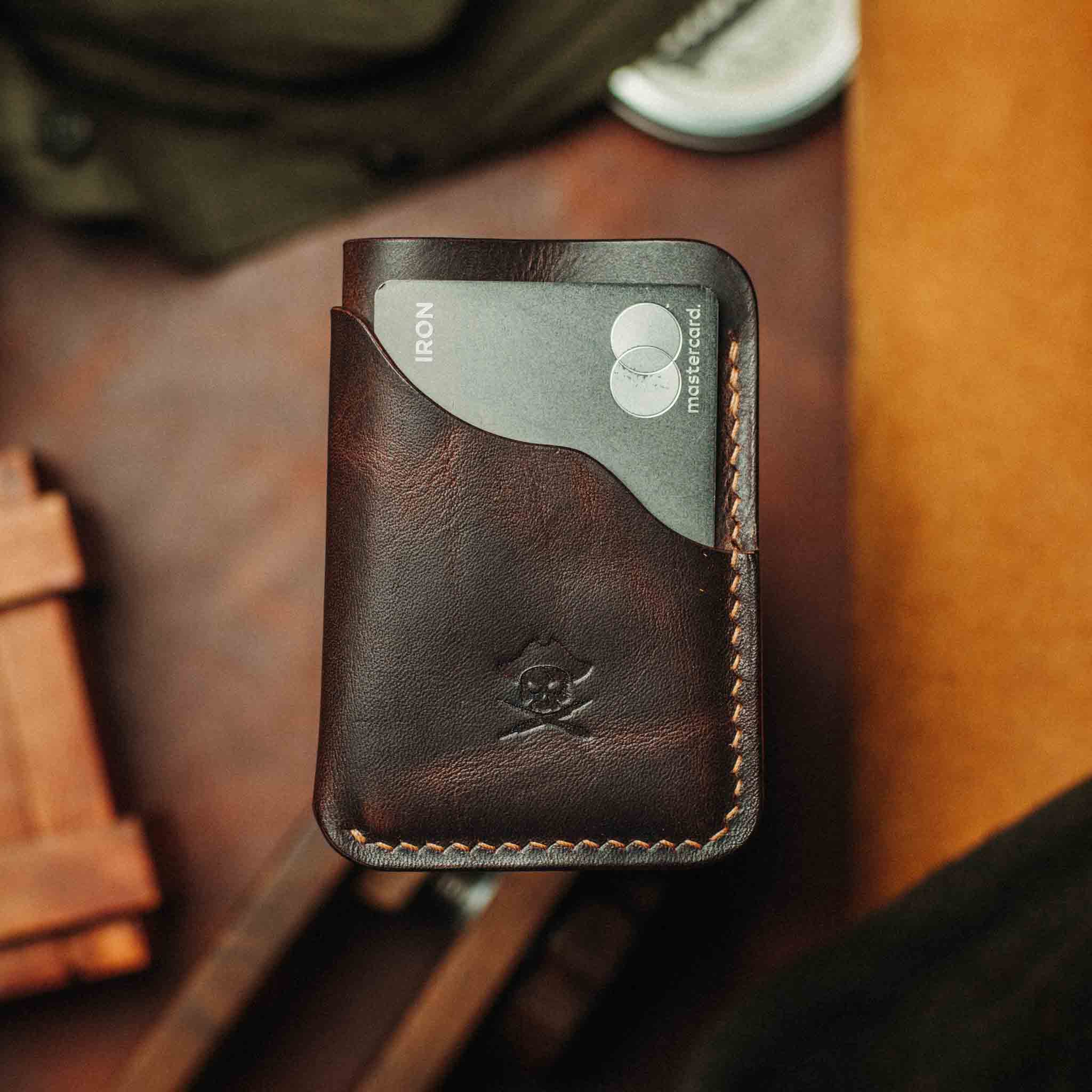 Venturer v2 – Minimalist Leather Wallet - Overture Gifts
