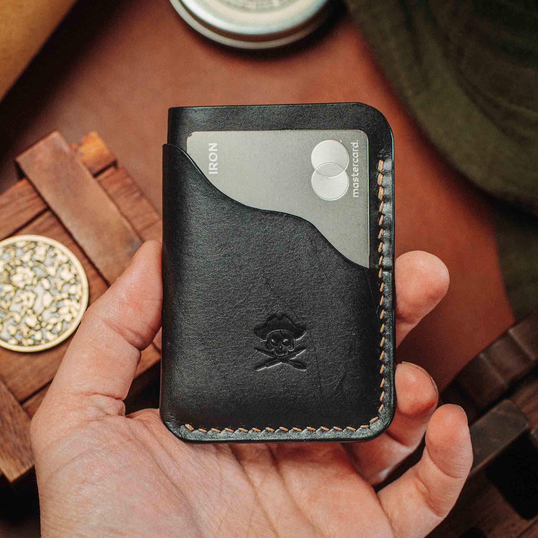 Venturer v2 – Minimalist Leather Wallet - Overture Gifts